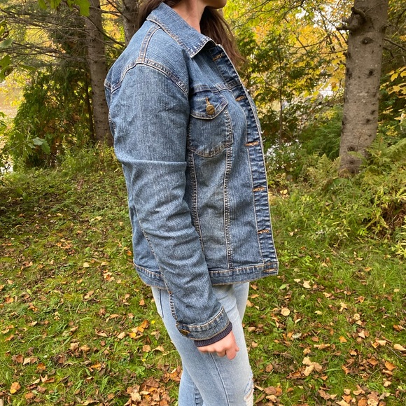 Jeans coat, jacket with flower and butterfly in the back size M - Picture 3 of 10